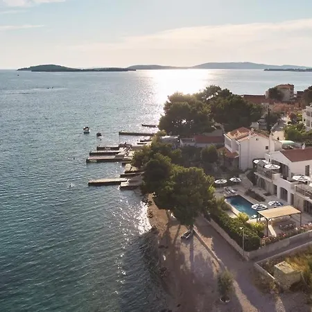 Kuca Mira * Žaborić