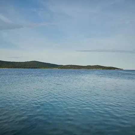 Kuca Mira *