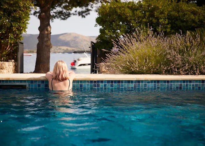 Kuca Mira 别墅 扎博里克